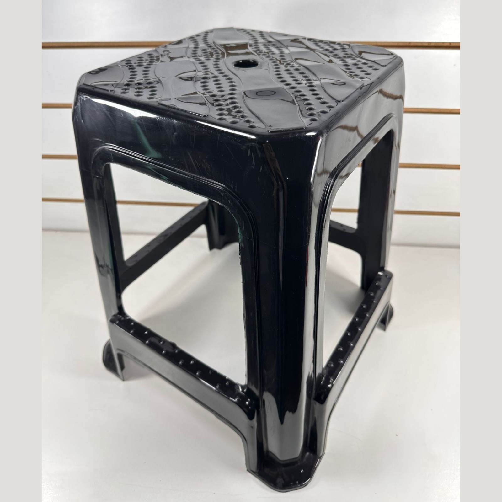 BANQUETA PLASTICA APILABLES