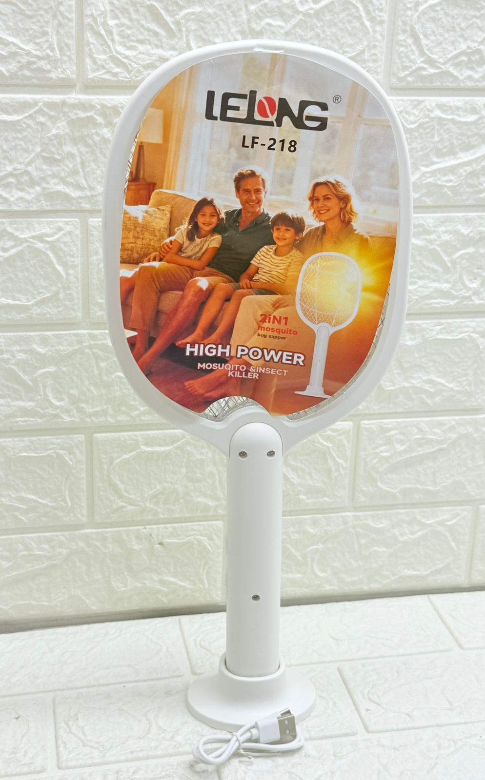 RAQUETA MATA MOSCAS Y MOSQUITOS RECARGABLE CON BASE