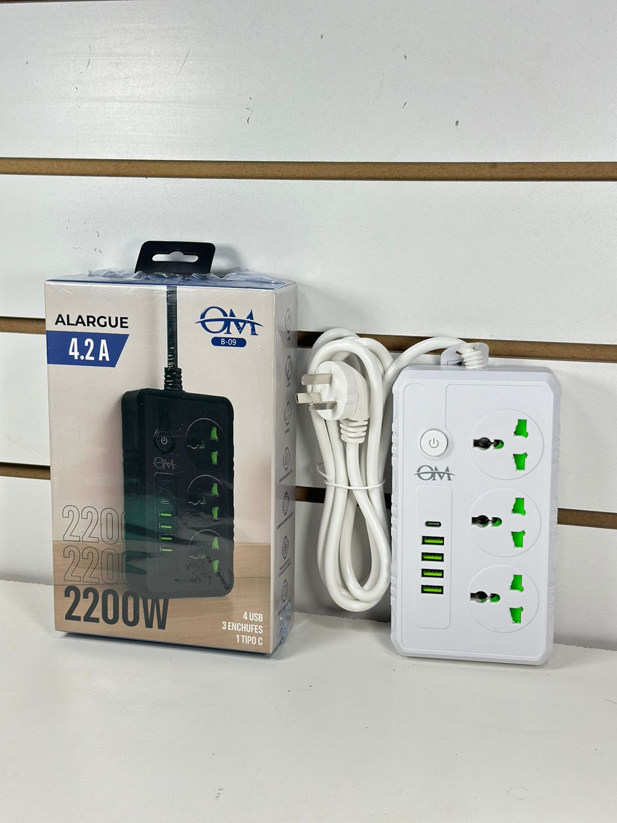 ZAPATILLA ALARGUE PROLONGADOR CON ENCHUFE UNIVERSAL 